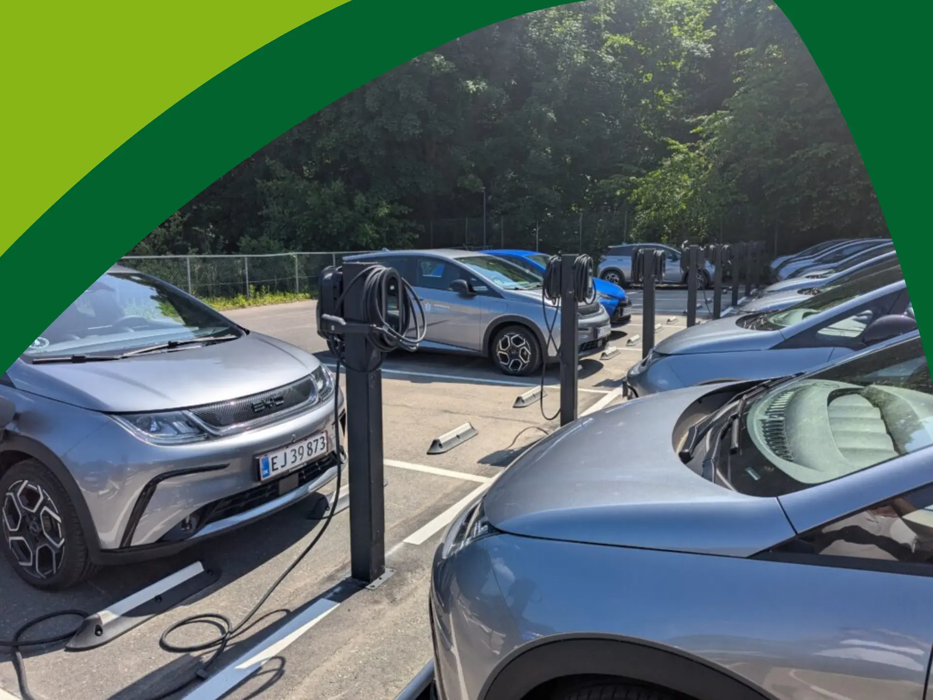 Parkeringsplads med ladeløsning